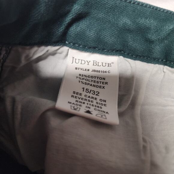 Judy Blue Womens Wide Leg Crop Jeans Sz 15/32 Green Raw Hem JB88104C Button Fly - Picture 8 of 8